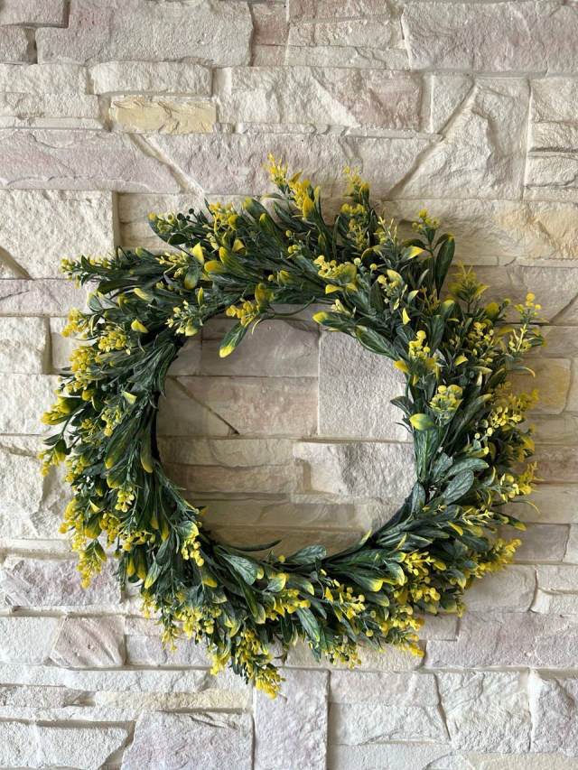 Expansion of the assortment of Easter Ritual Decorations: Wreaths with Artificial Flowers