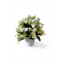 Букет Камелии в кашпо